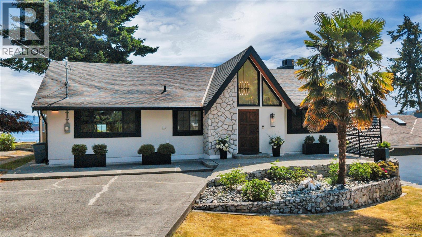 299 Gill Rd, Ladysmith, British Columbia  V9G 1X9 - Photo 1 - 1037469