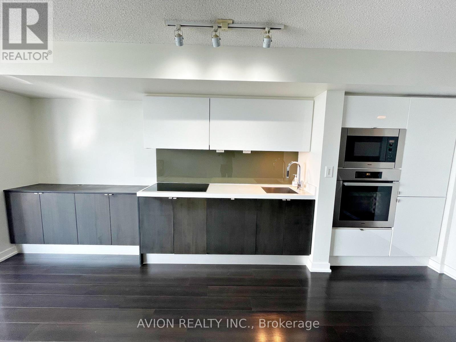 1807 - 21 Iceboat Terrace, Toronto, Ontario M5V 4A9 - Photo 5 - C13152686