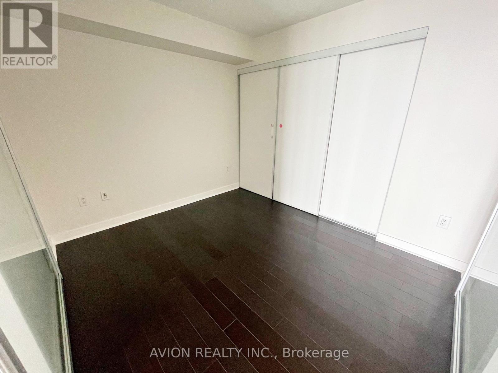 1807 - 21 Iceboat Terrace, Toronto, Ontario M5V 4A9 - Photo 8 - C13152686