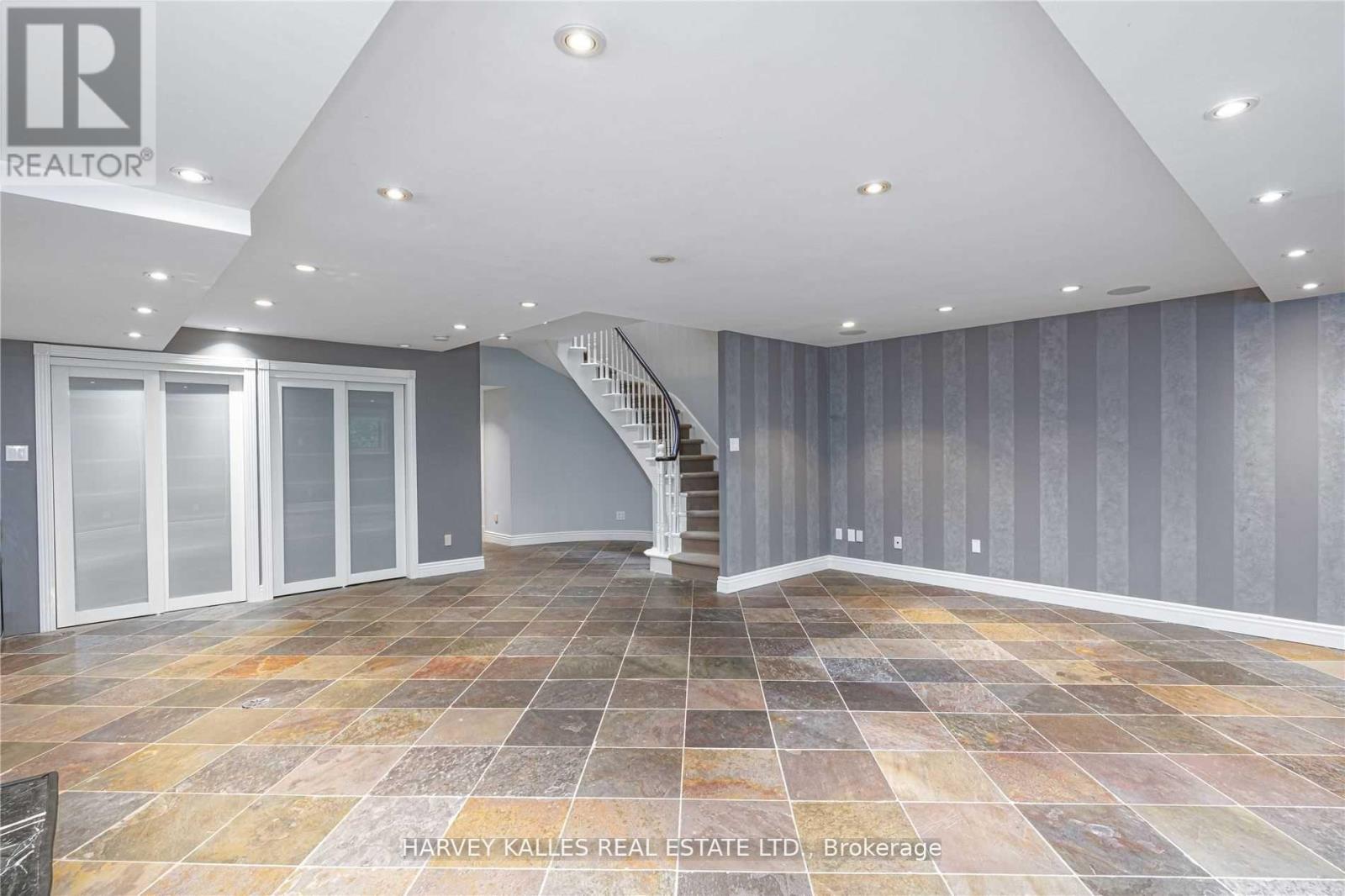 22 Lower Village Gate, Toronto, Ontario  M5P 3L7 - Photo 28 - C13152688