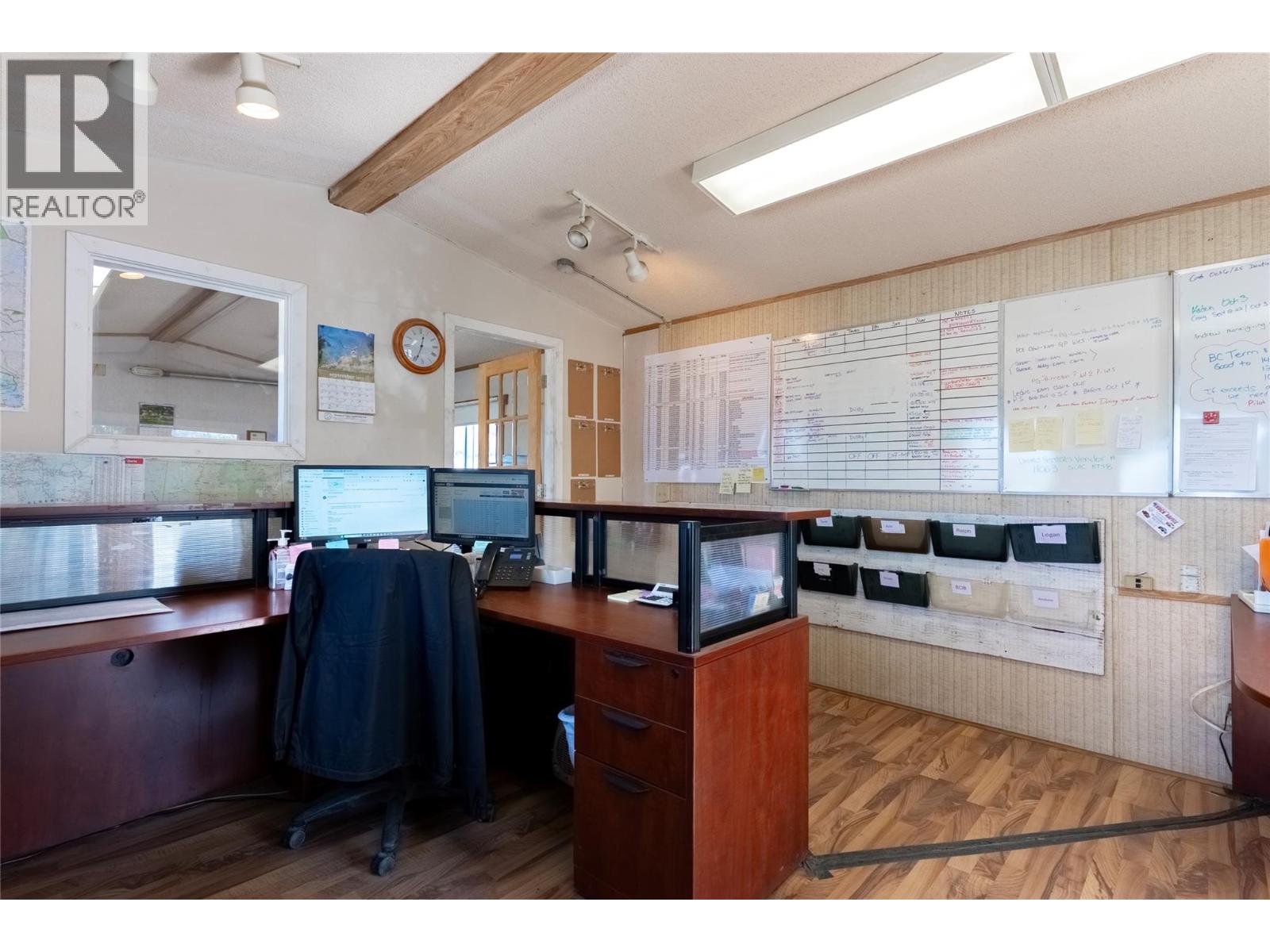742 Athabasca Street E, Kamloops, British Columbia V2H 1C9 - Photo 16 - 10386984