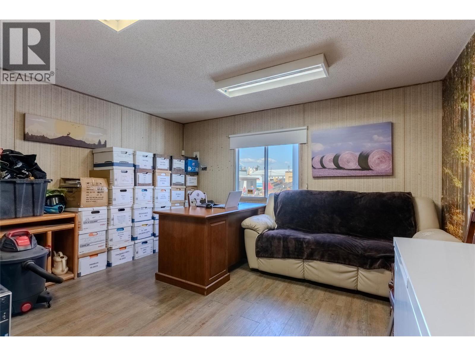 742 Athabasca Street E, Kamloops, British Columbia V2H 1C9 - Photo 18 - 10386984