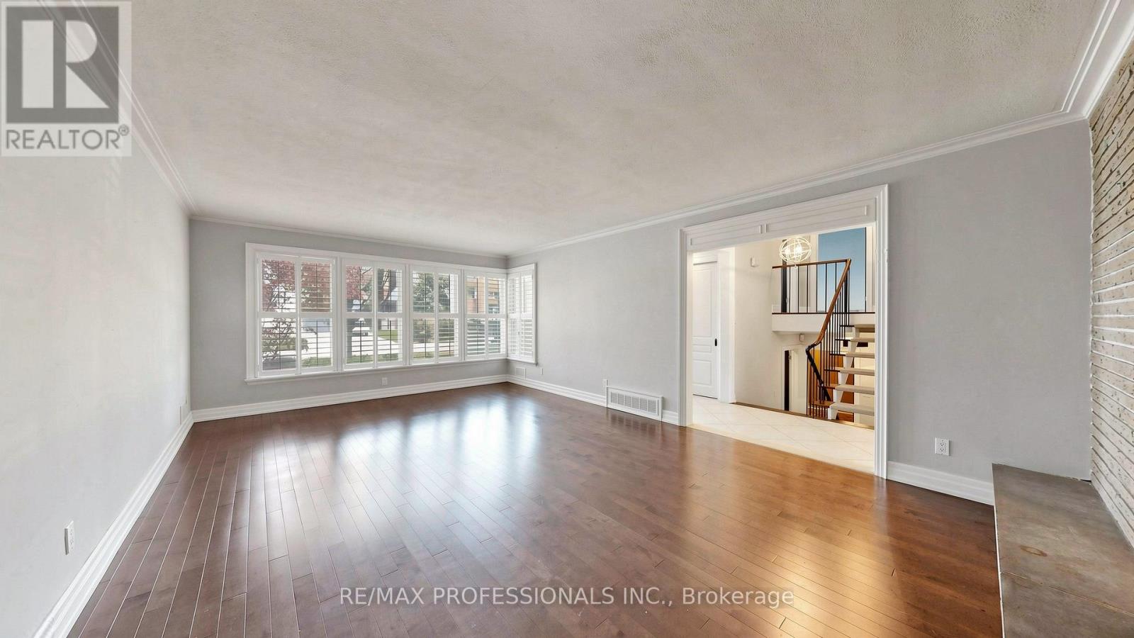 26 Abilene Drive, Toronto, Ontario M9A 2M8 - Photo 10 - W13152458