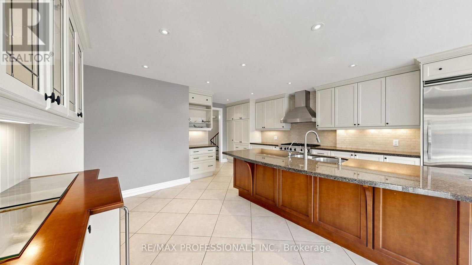 26 Abilene Drive, Toronto, Ontario M9A 2M8 - Photo 20 - W13152458