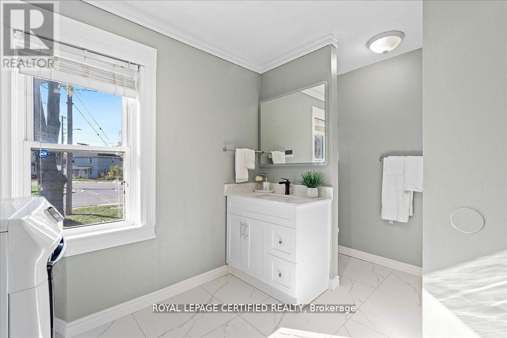 201 Station Street, Belleville, Ontario  K8N 2T5 - Photo 11 - X12947406