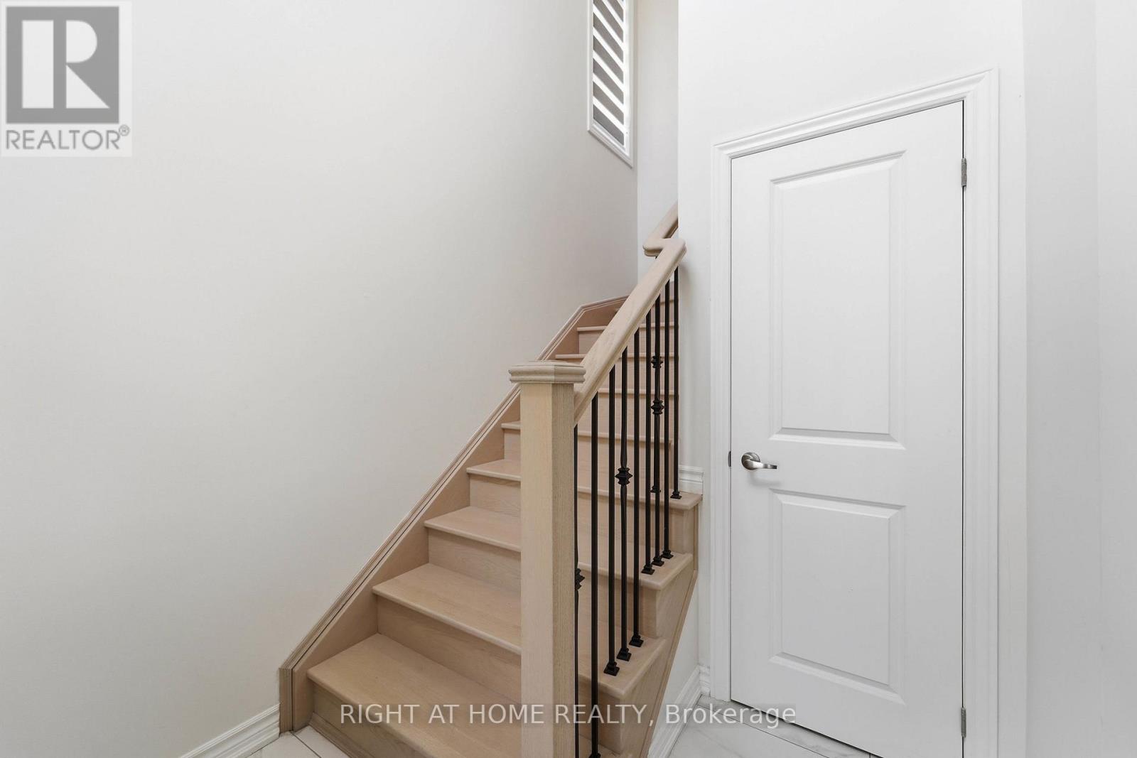 75 Puisaya Drive, Richmond Hill, Ontario  L4E 1L2 - Photo 26 - N13152704