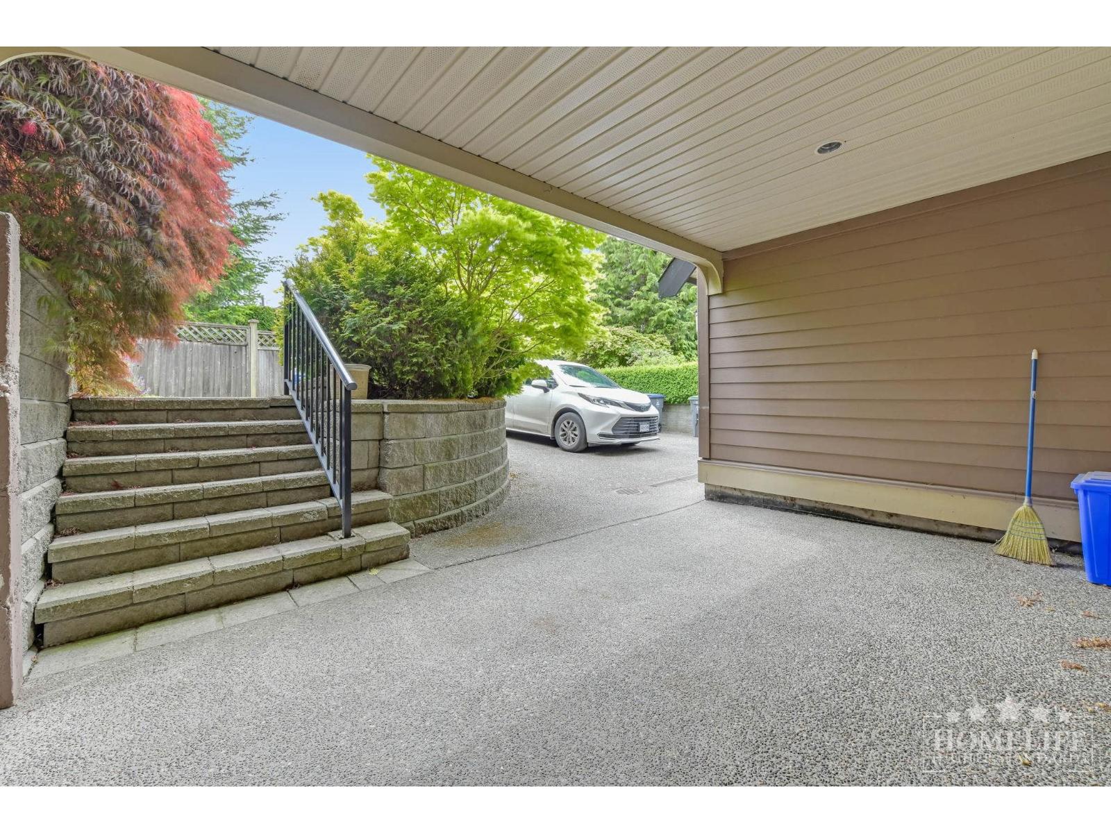 Basement 14066 24 Avenue, Surrey, British Columbia  V4A 2H3 - Photo 2 - R3126091