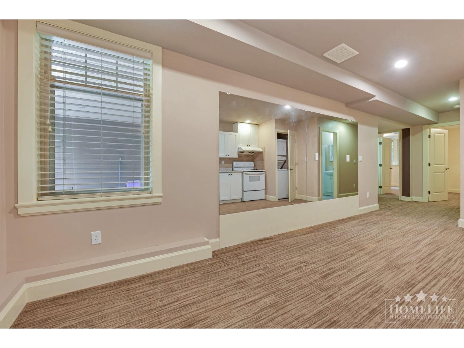 Basement 14066 24 Avenue, Surrey, British Columbia  V4A 2H3 - Photo 4 - R3126091