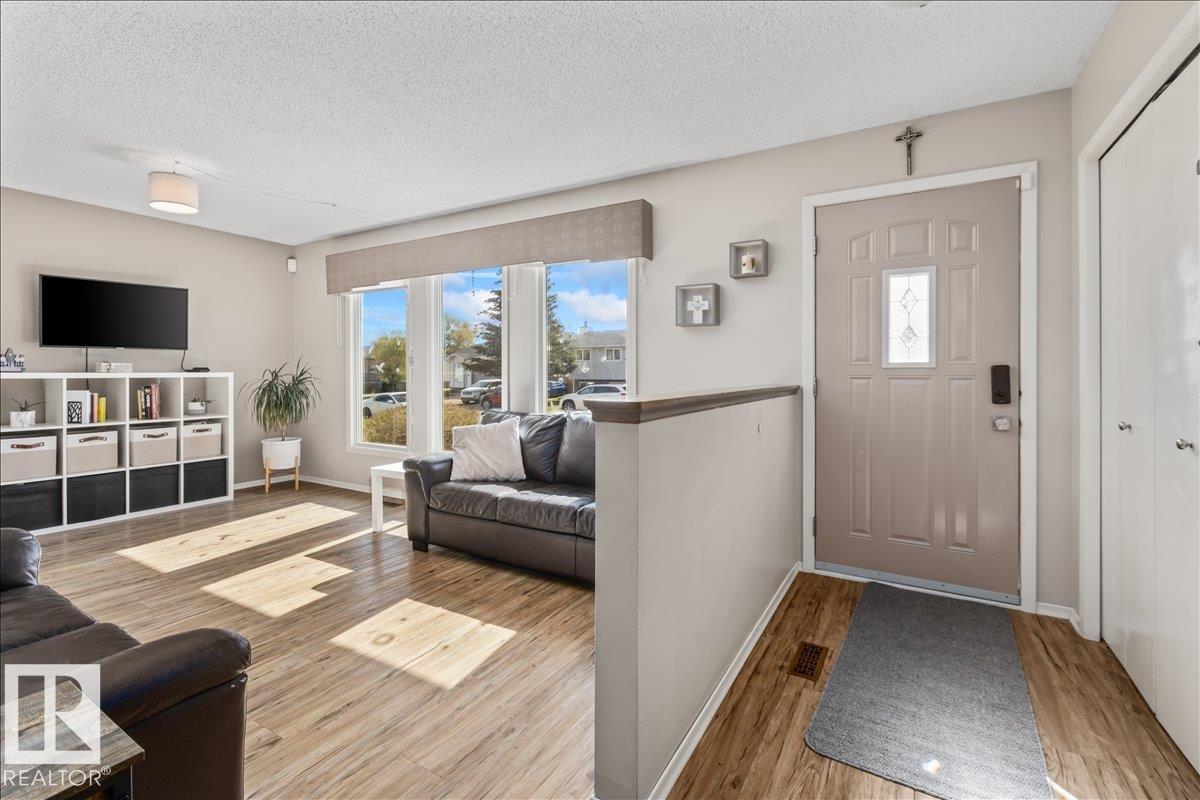 9504 96 St, Morinville, Alberta  T8R 1H8 - Photo 3 - E4488902