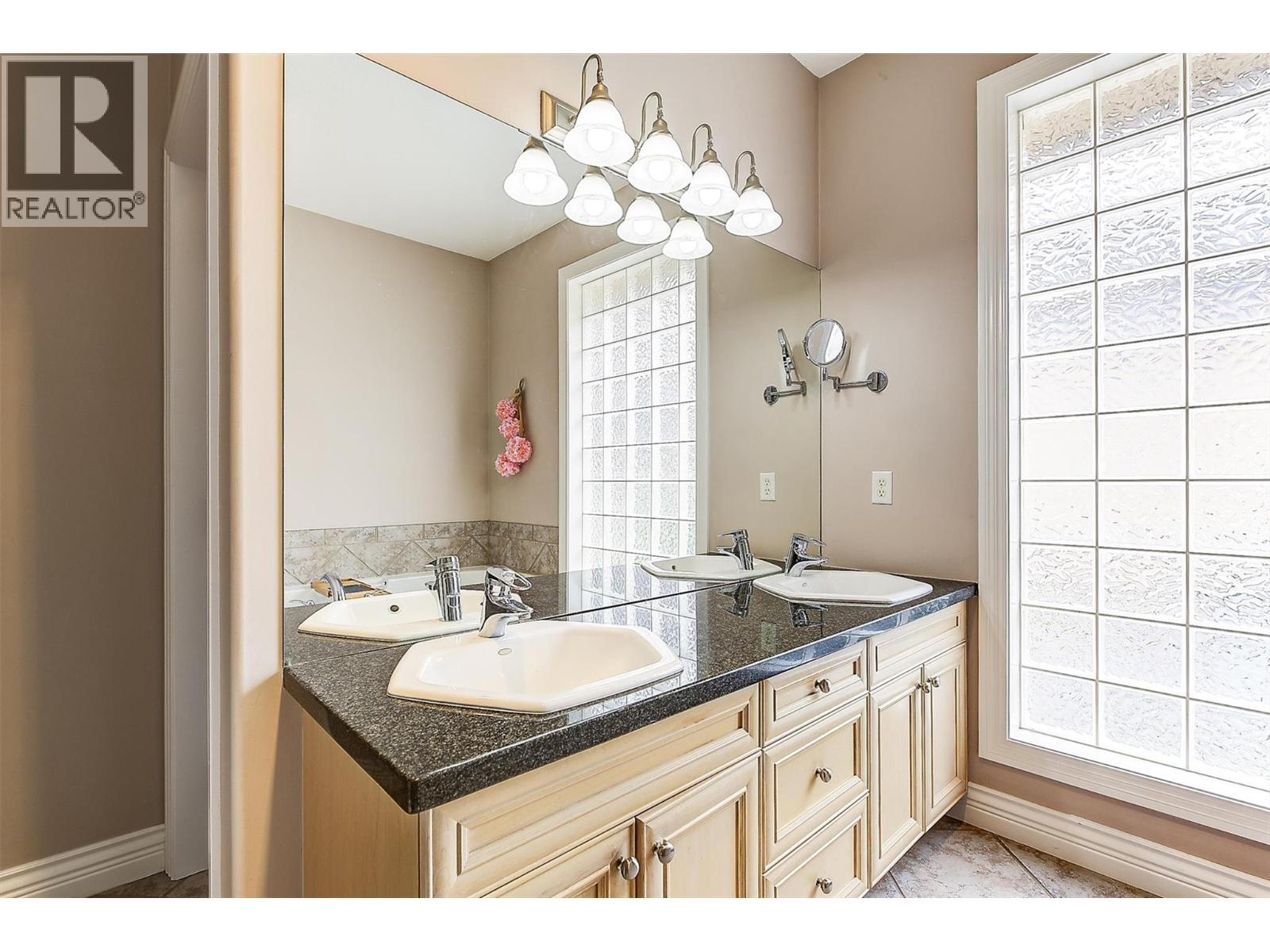 15738 Greenhow Road, Lake Country, British Columbia  V4V 2E6 - Photo 48 - 10387096