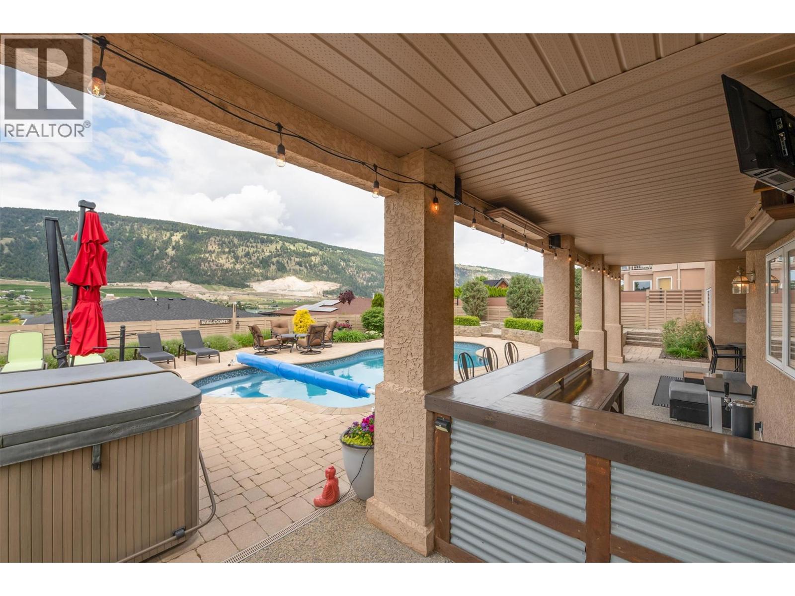 15738 Greenhow Road, Lake Country, British Columbia  V4V 2E6 - Photo 75 - 10387096