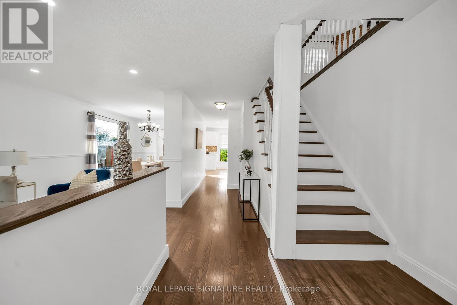 2479 Grindstone Court, Mississauga, Ontario L5L 3K8 - Photo 6 - W13152662