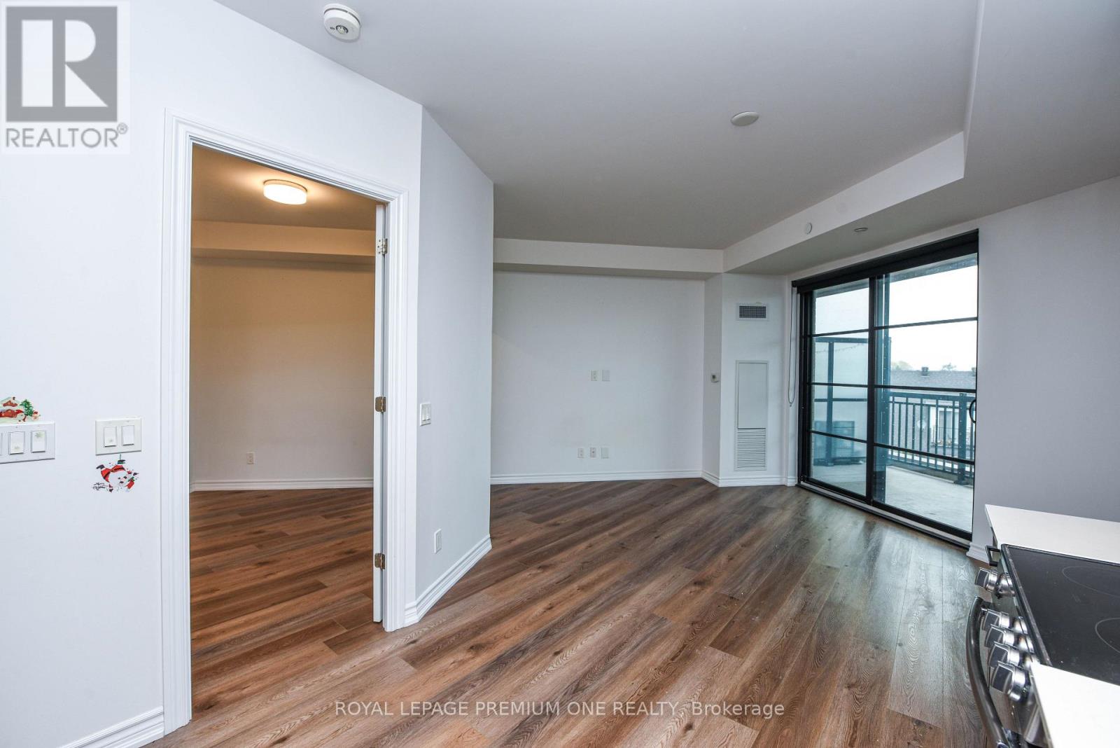 401 - 571 Prince Edward Drive N, Toronto, Ontario  M8X 0A1 - Photo 13 - W13152666