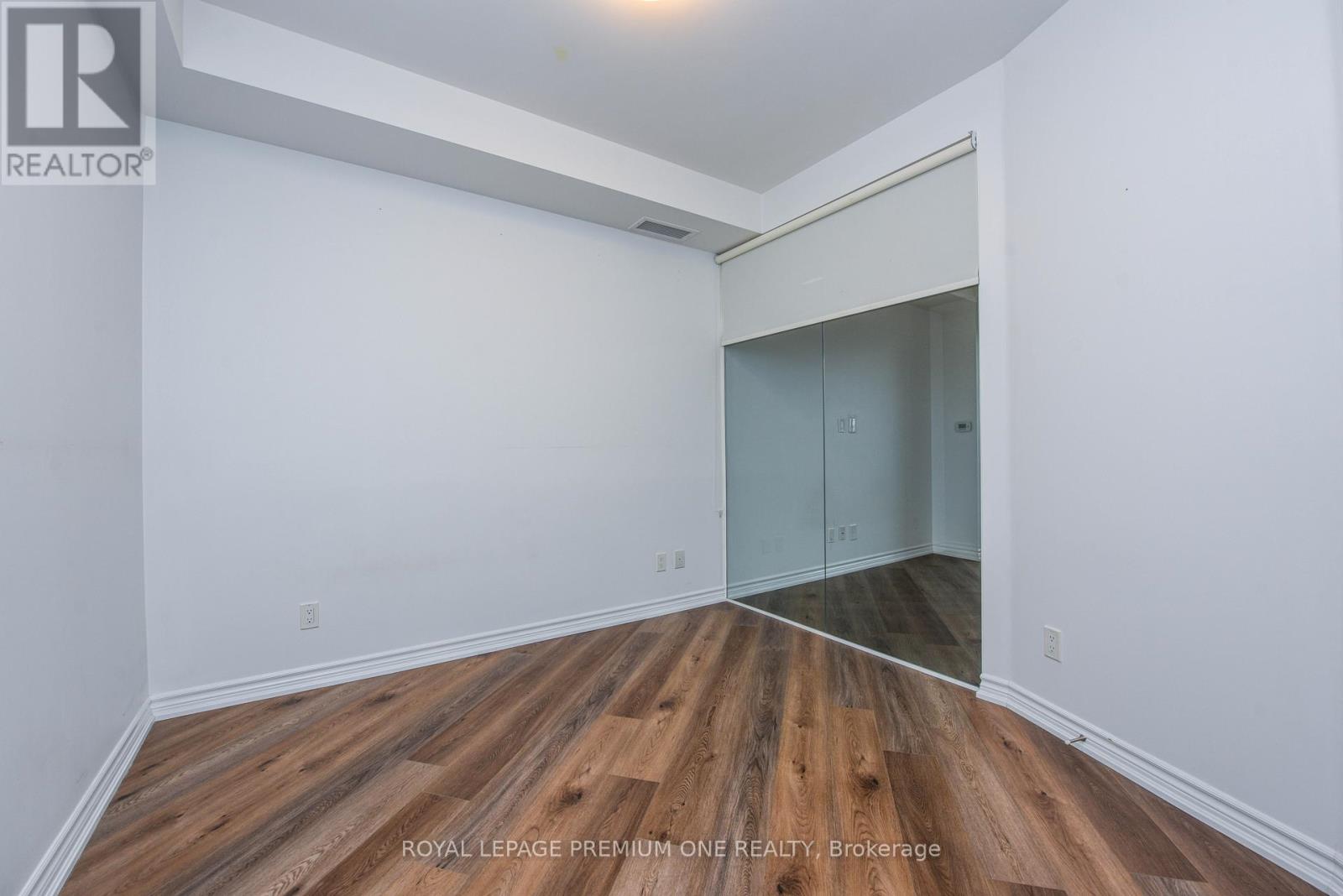 401 - 571 Prince Edward Drive N, Toronto, Ontario  M8X 0A1 - Photo 22 - W13152666