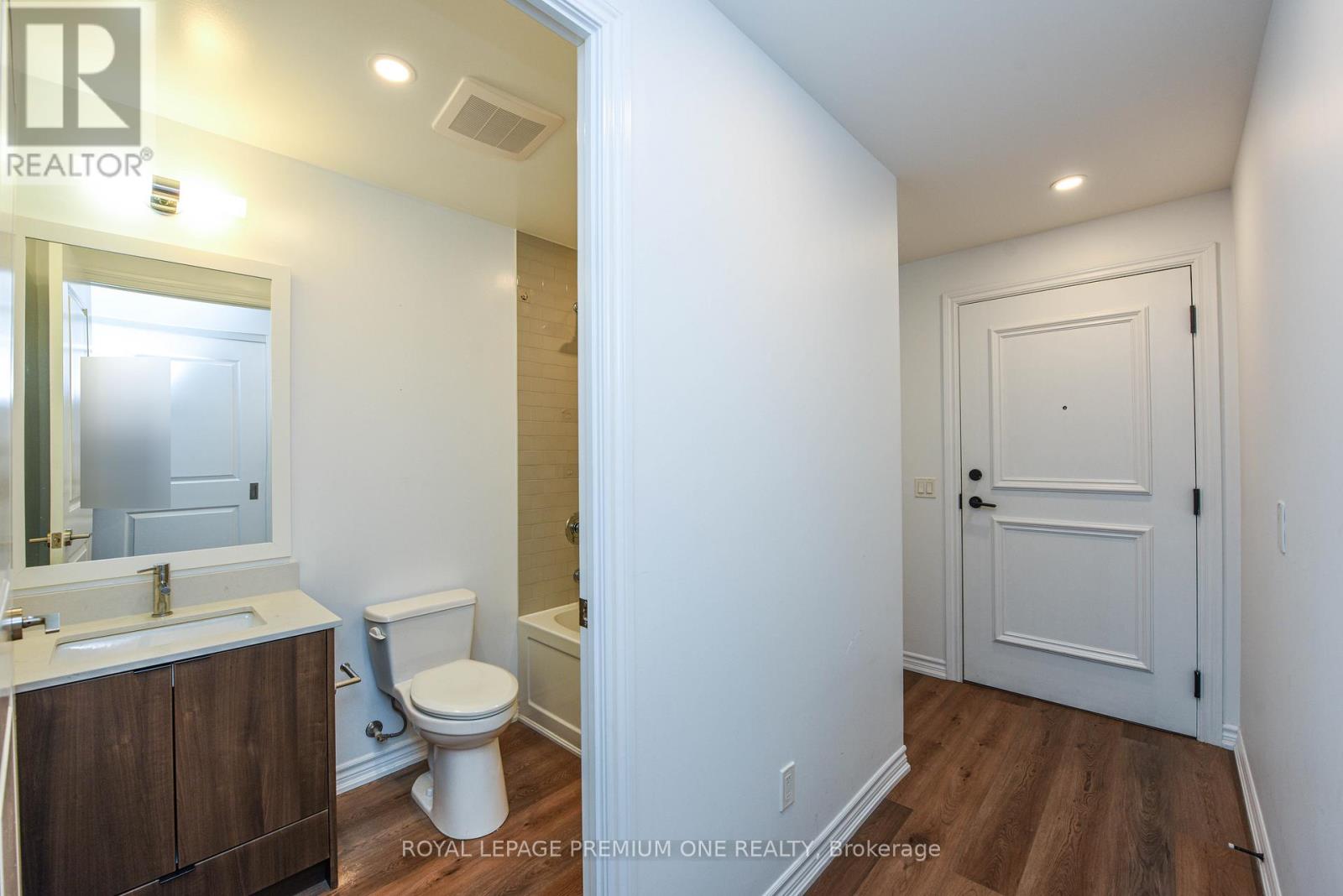 401 - 571 Prince Edward Drive N, Toronto, Ontario  M8X 0A1 - Photo 7 - W13152666
