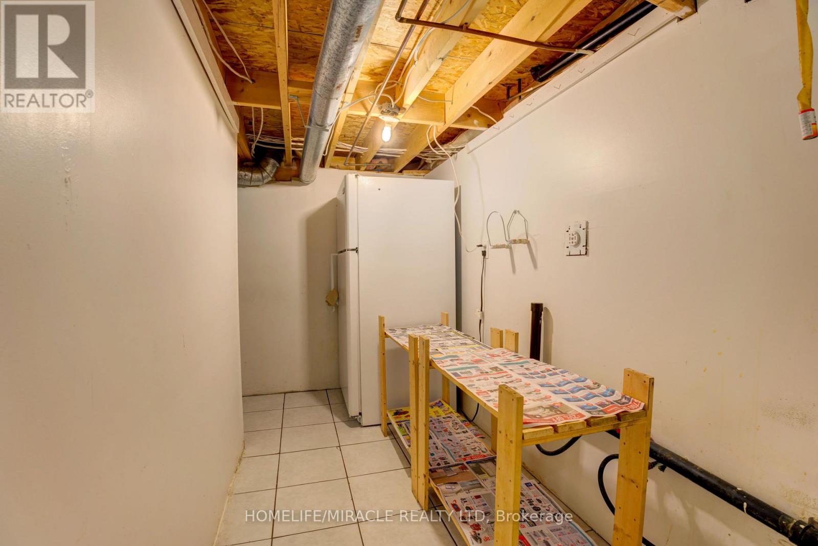 5921 Summerside Drive, Mississauga, Ontario  L5M 6K9 - Photo 16 - W13152702