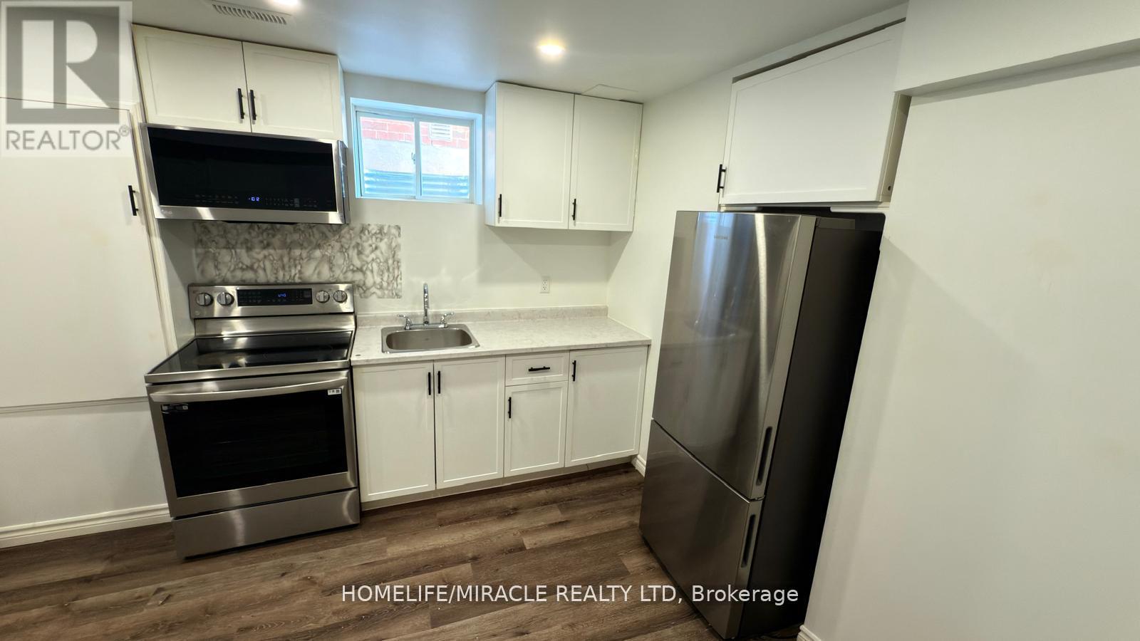 147 Yates Drive, Milton, Ontario L9E 1S7 - Photo 6 - W13152706