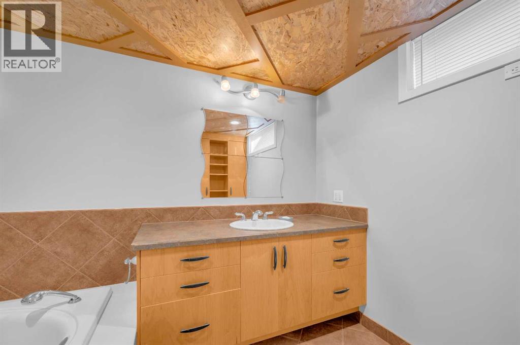 10012 Willowview Road SE, Calgary, Alberta  T2J 1P4 - Photo 34 - A2299459