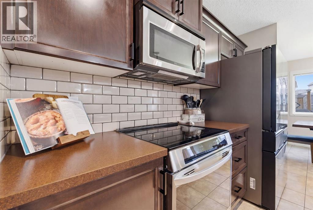 155 Copperpond Road SE, Calgary, Alberta  T2Z 0W8 - Photo 6 - A2301903