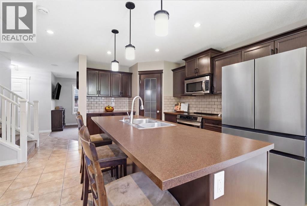 155 Copperpond Road SE, Calgary, Alberta  T2Z 0W8 - Photo 4 - A2301903