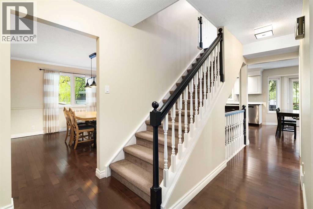 111 Lake Mead Place SE, Calgary, Alberta  T2J 3Z7 - Photo 5 - A2310840