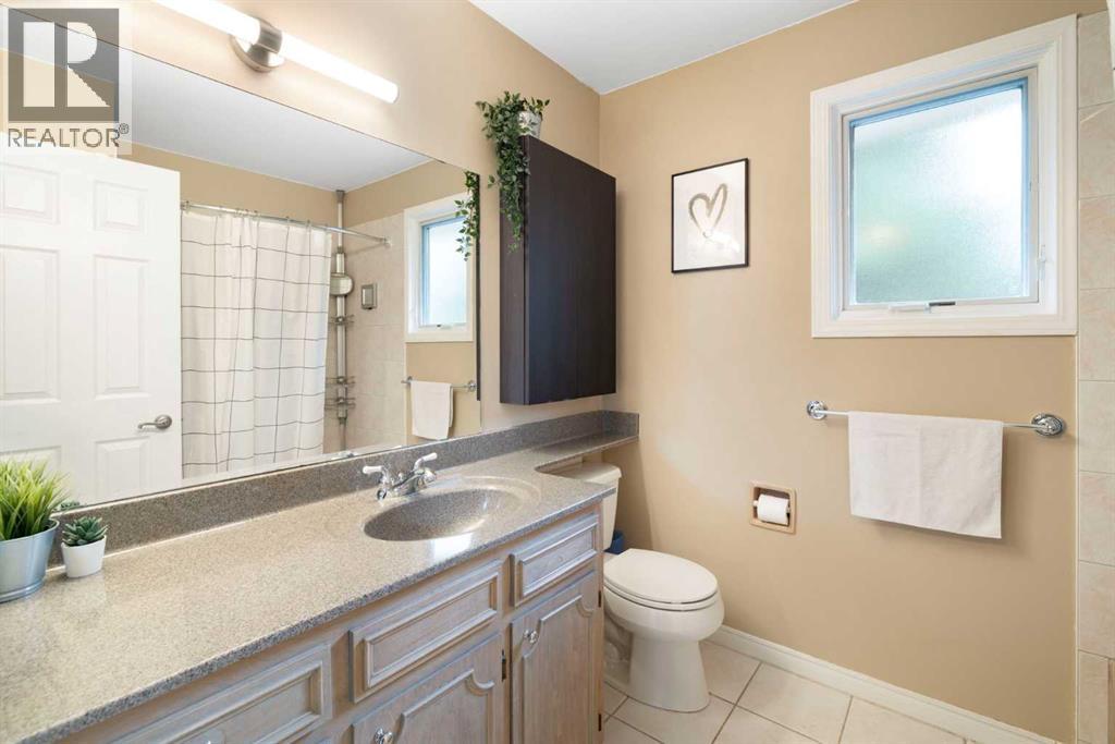 111 Lake Mead Place SE, Calgary, Alberta  T2J 3Z7 - Photo 23 - A2310840