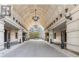 1802 - 38 AVENUE ROAD, Toronto, Ontario