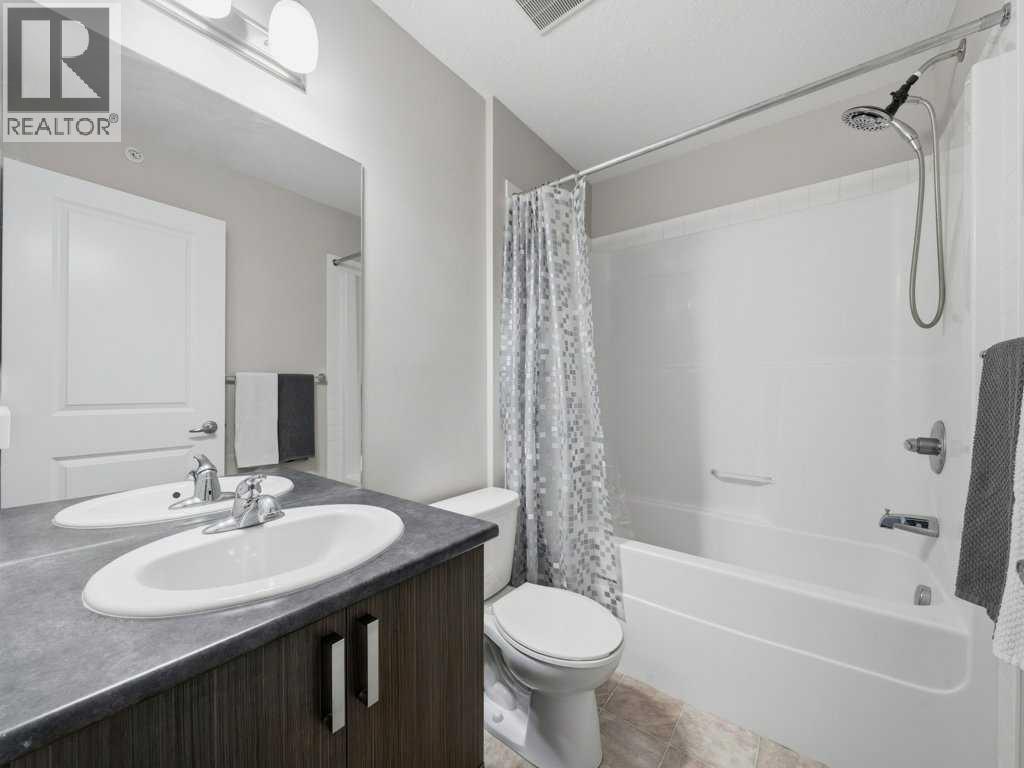 401, 117 Copperpond Common Se, Calgary, Alberta  T2Z 5E2 - Photo 14 - A2313134
