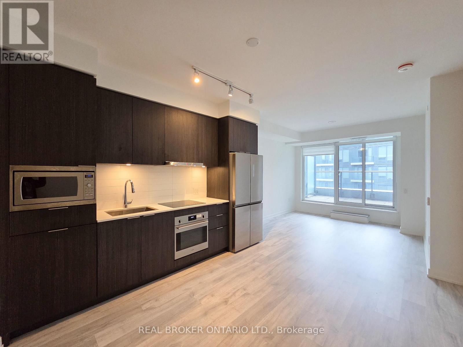 S518 - 8 OLYMPIC GARDEN DRIVE, Toronto, Ontario