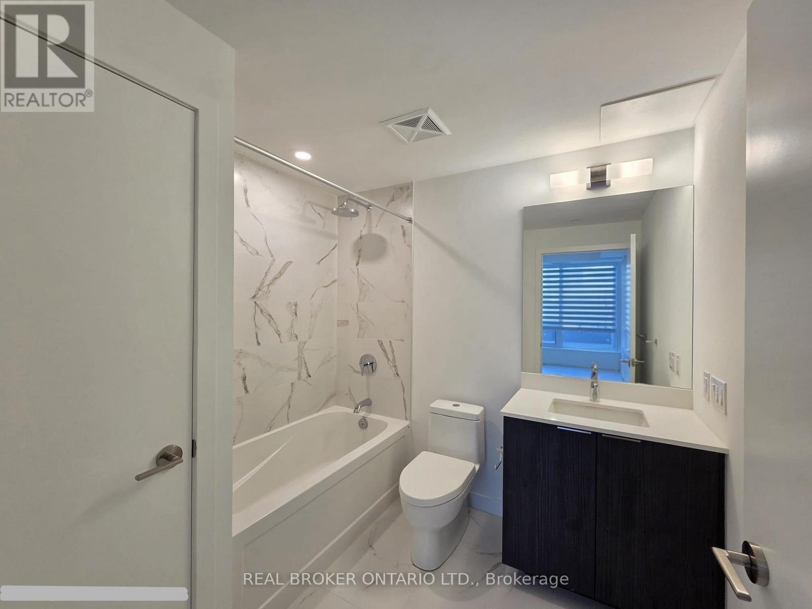 S518 - 8 Olympic Garden Drive, Toronto, Ontario  M2M 4E7 - Photo 9 - C13108622