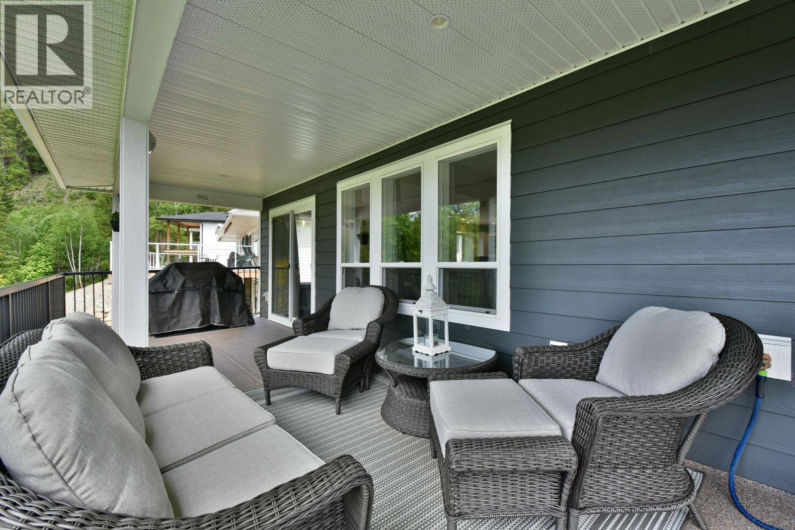 2592 Alpen Paradies Road Unit# #38, Blind Bay, British Columbia  V0E 1H1 - Photo 28 - 10387905