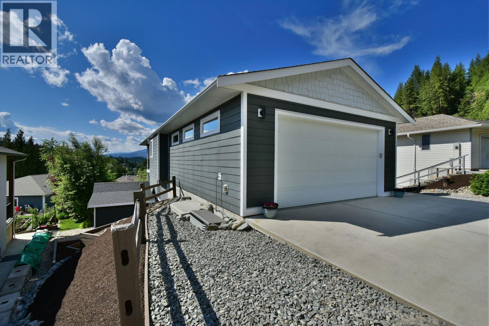 2592 Alpen Paradies Road Unit# #38, Blind Bay, British Columbia  V0E 1H1 - Photo 56 - 10387905