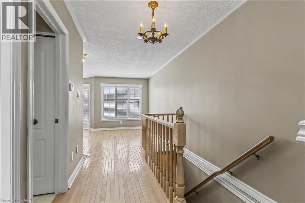 175 Fiddlers Green Road Unit# 9, Hamilton, Ontario  L9G 4X7 - Photo 5 - 40803784