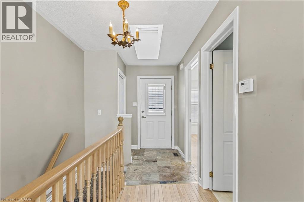 175 Fiddlers Green Road Unit# 9, Hamilton, Ontario  L9G 4X7 - Photo 4 - 40803784