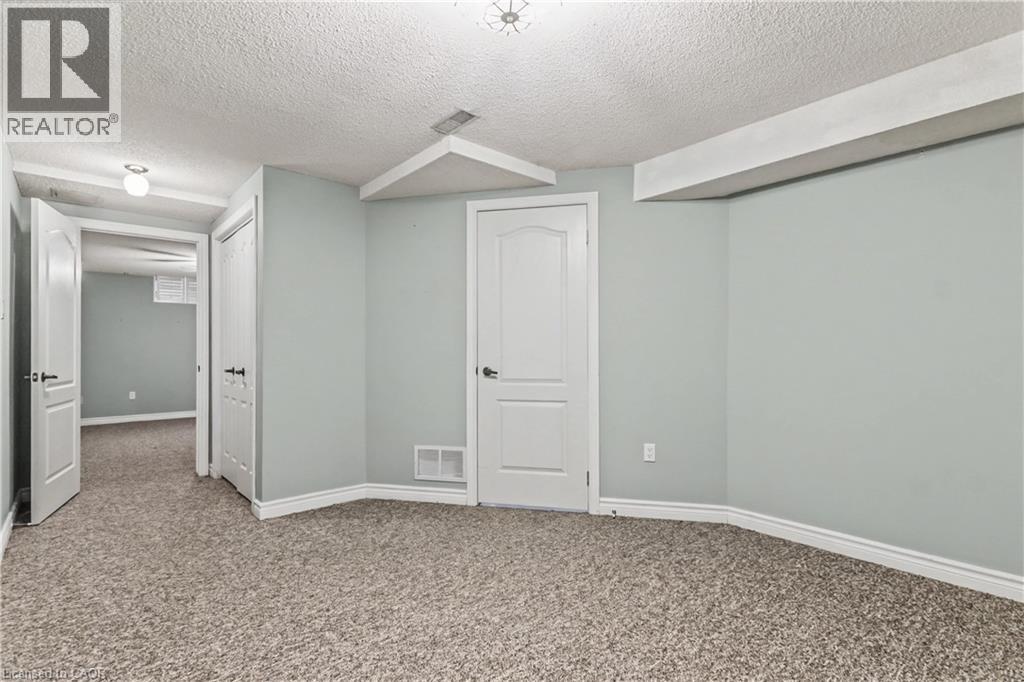 175 Fiddlers Green Road Unit# 9, Hamilton, Ontario  L9G 4X7 - Photo 25 - 40803784