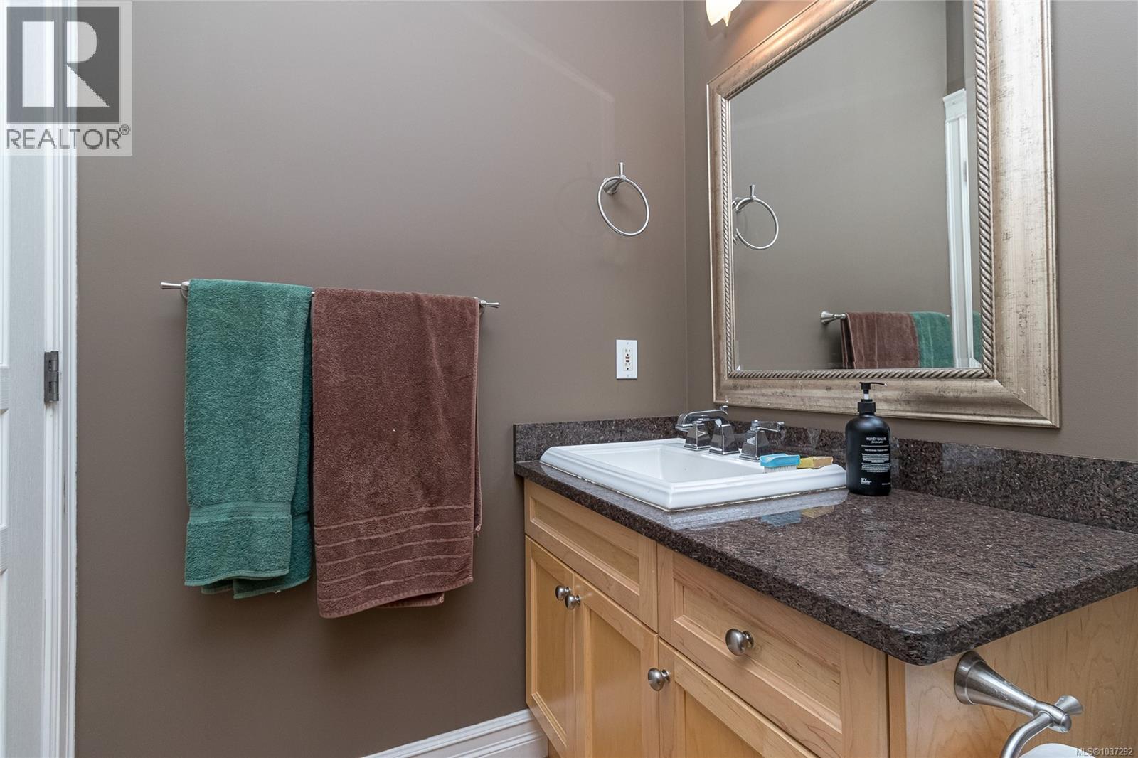 2031 Troon Crt, Langford, British Columbia  V9B 6R6 - Photo 29 - 1037292