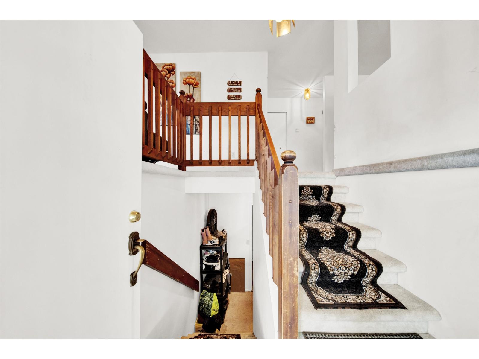27191 28a Avenue, Langley, British Columbia V4W 3A4 - Photo 3 - R3124513