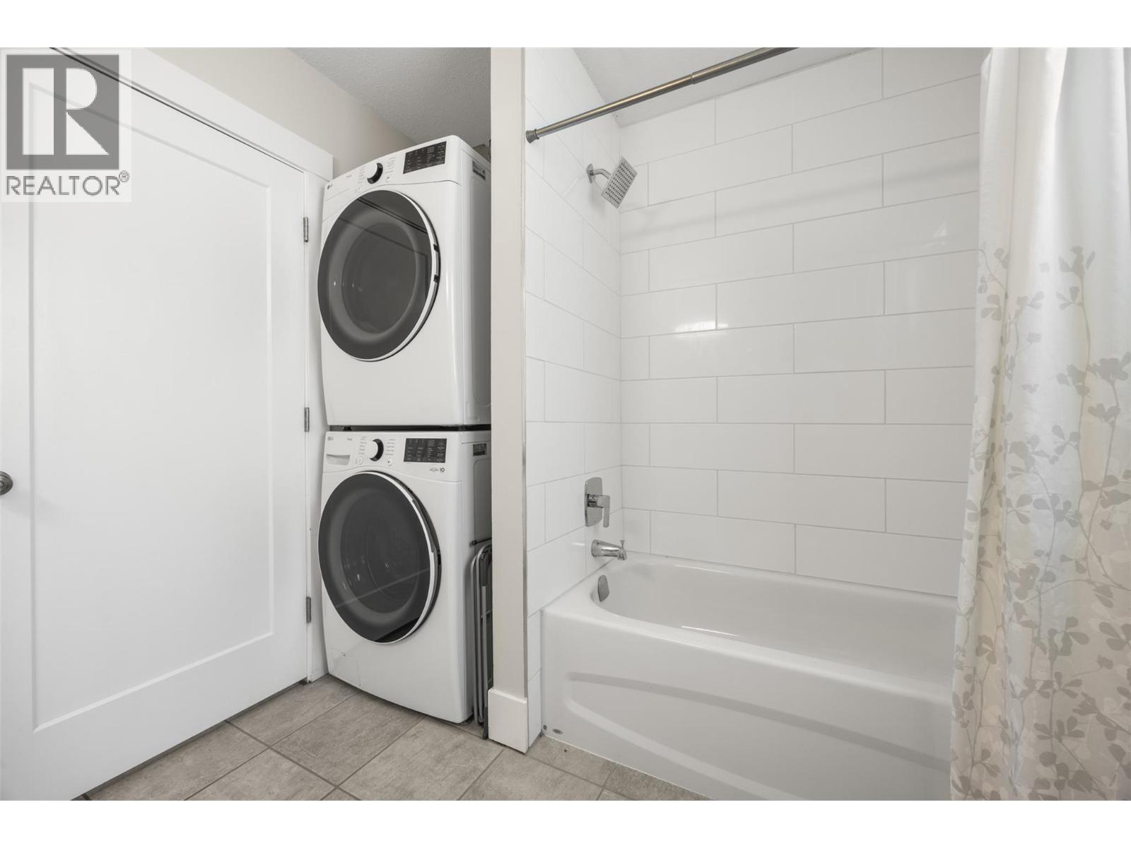 Units #1 & 2 1018 West Kelowna Road, West Kelowna, British Columbia  V1Z 3B7 - Photo 18 - 10386605