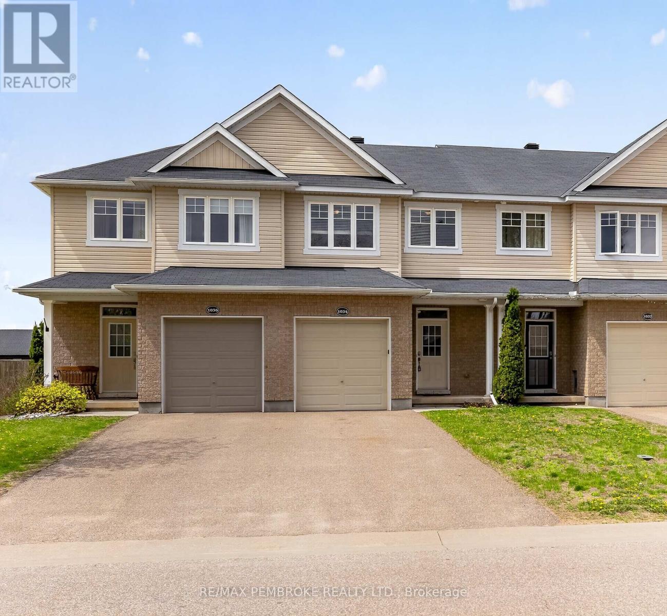 1034 BUTLER BOULEVARD, Petawawa, Ontario
