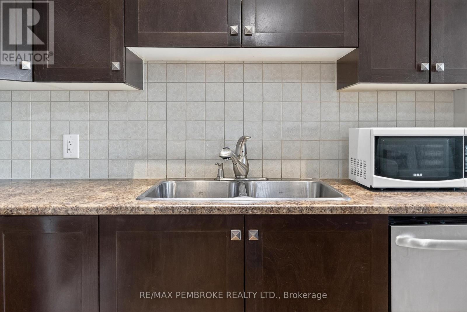 1034 Butler Boulevard, Petawawa, Ontario  K8H 0C2 - Photo 6 - X13152740
