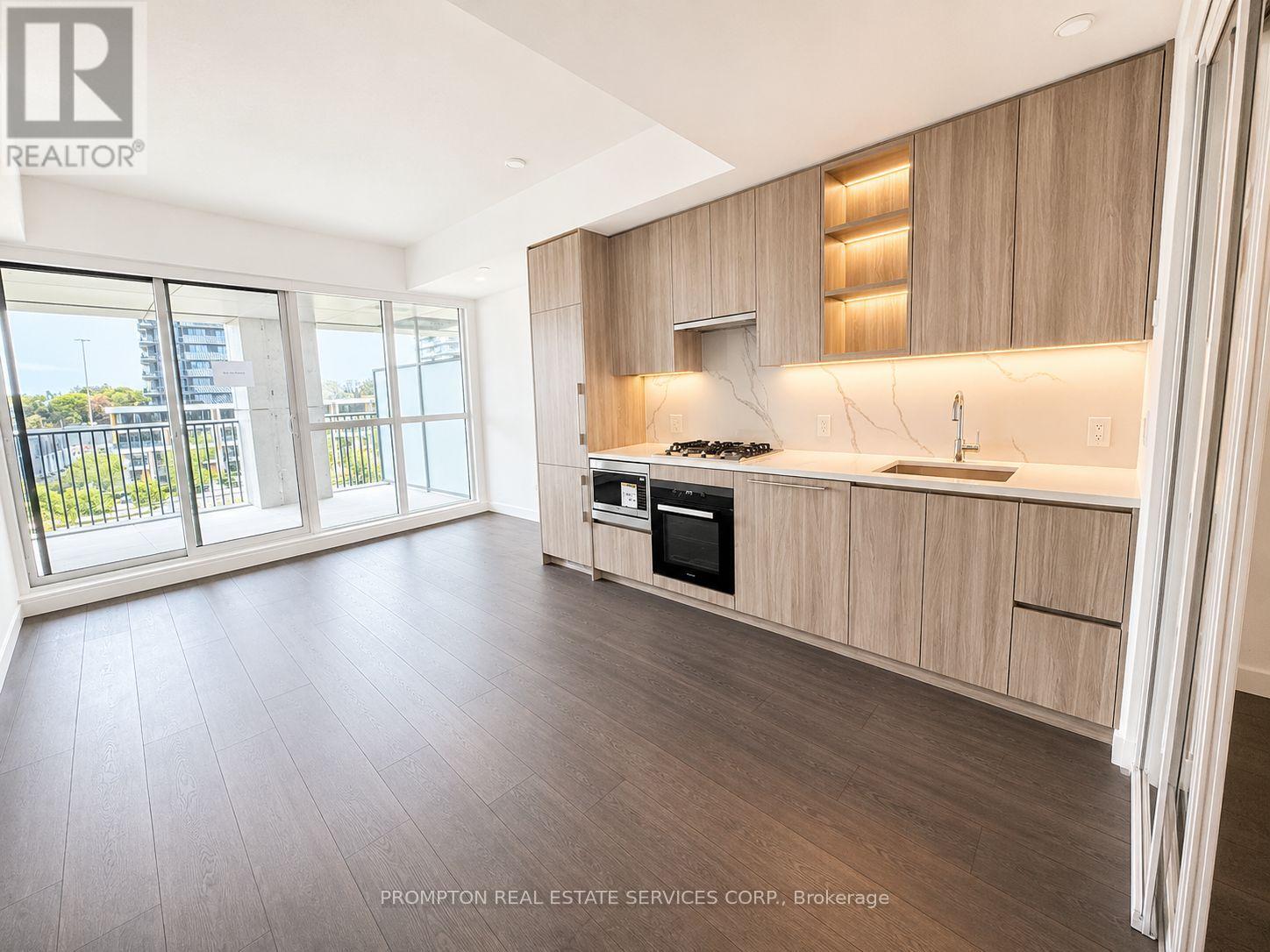 302 - 68 Esther Shiner Boulevard, Toronto, Ontario M2K 0J6 - Photo 2 - C13152738
