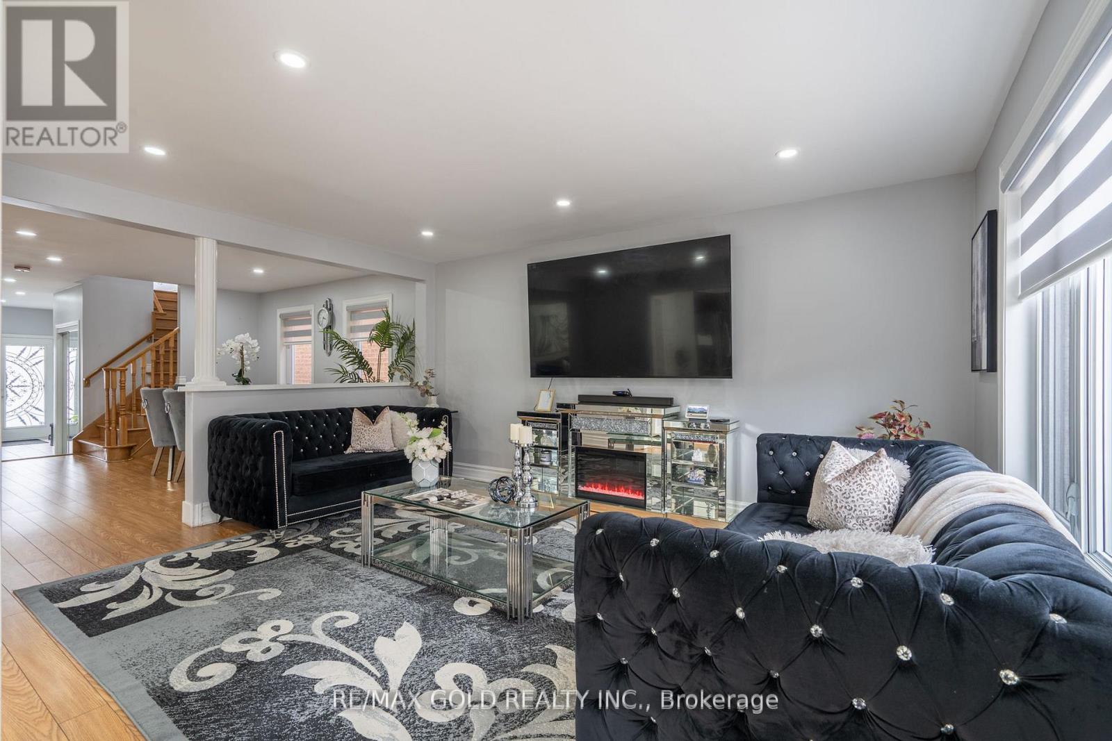 8 Bayridge Drive, Brampton, Ontario  L6P 2H8 - Photo 12 - W13151636
