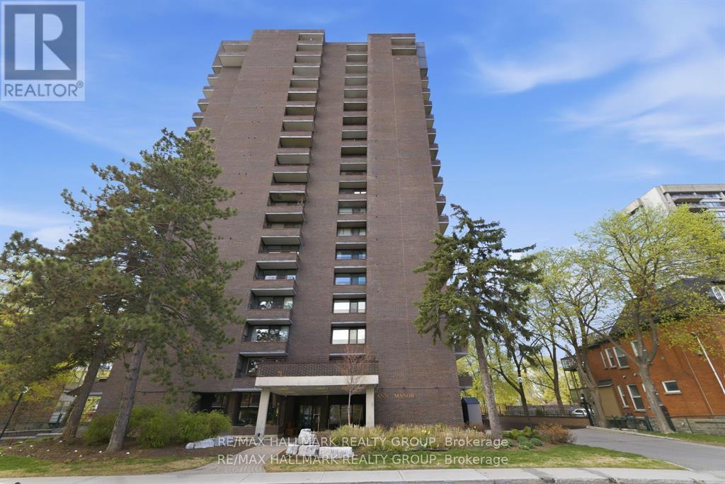 2003 - 71 Somerset Street W, Ottawa, Ontario  K2P 2G2 - Photo 2 - X13148124