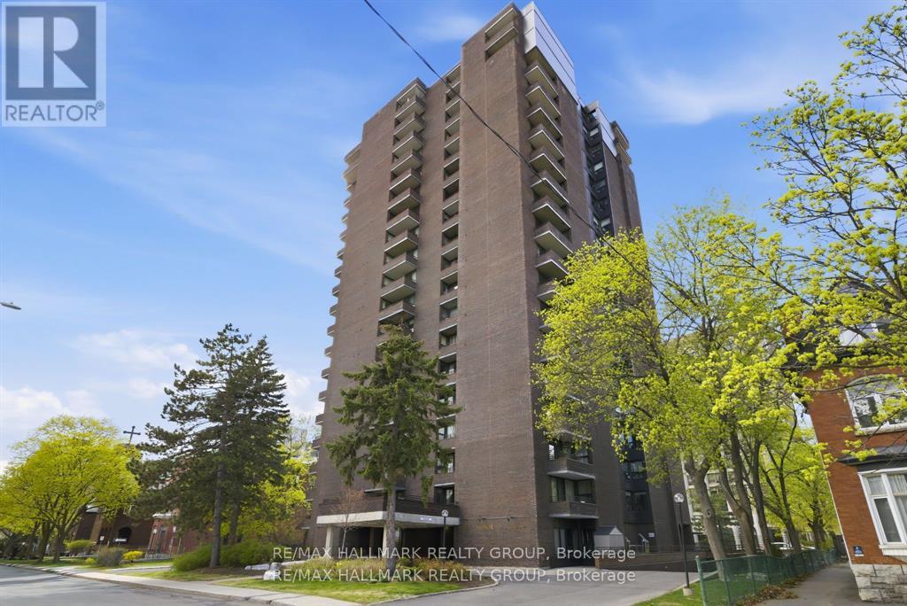 2003 - 71 Somerset Street W, Ottawa, Ontario  K2P 2G2 - Photo 1 - X13148124