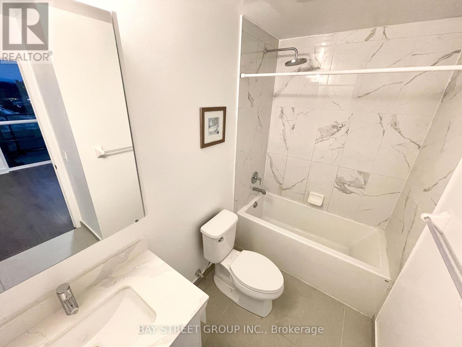 703 - 75 Oneida Crescent, Richmond Hill, Ontario  L4B 0H3 - Photo 8 - N13152718
