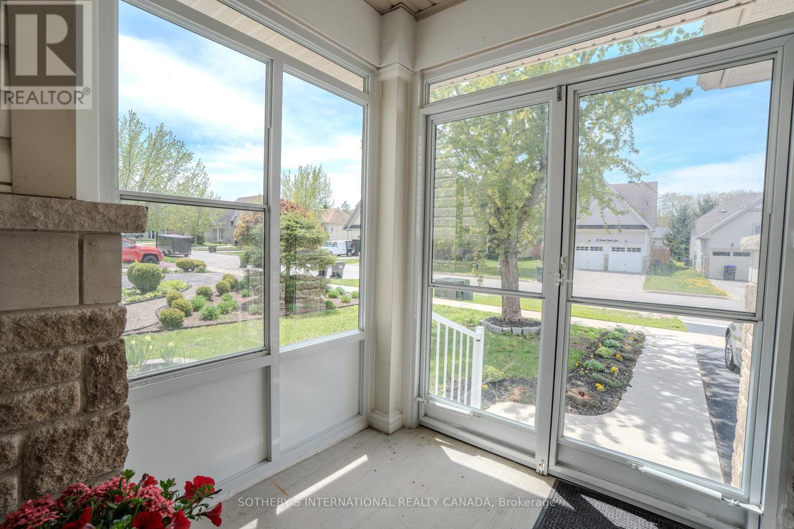 19 Grand Poplar Lane, Wasaga Beach, Ontario  L9Z 0C7 - Photo 3 - S13152724