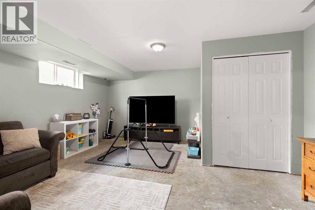 241 Upland Boulevard W, Brooks, Alberta  T1R 0R1 - Photo 24 - A2308976