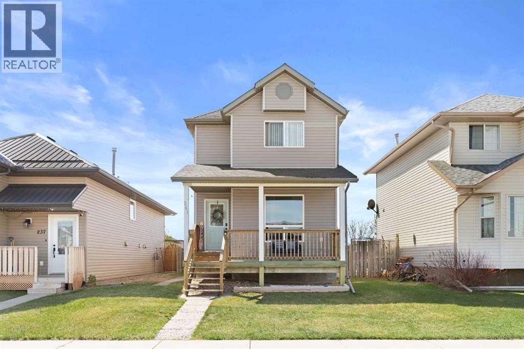 241 Upland Boulevard W, Brooks, Alberta  T1R 0R1 - Photo 1 - A2308976