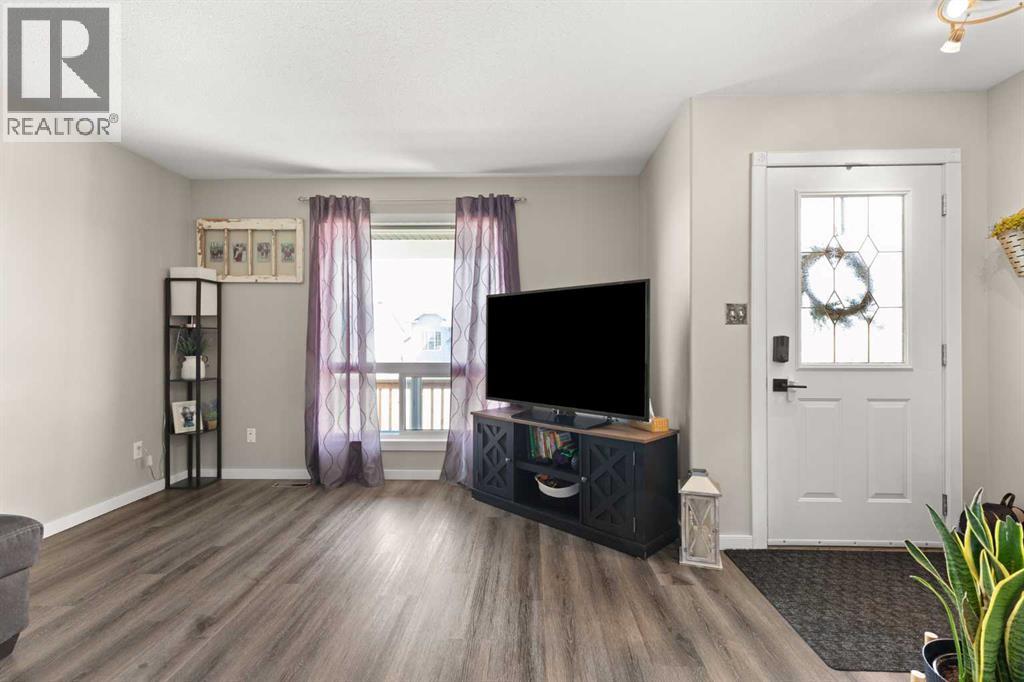241 Upland Boulevard W, Brooks, Alberta  T1R 0R1 - Photo 9 - A2308976