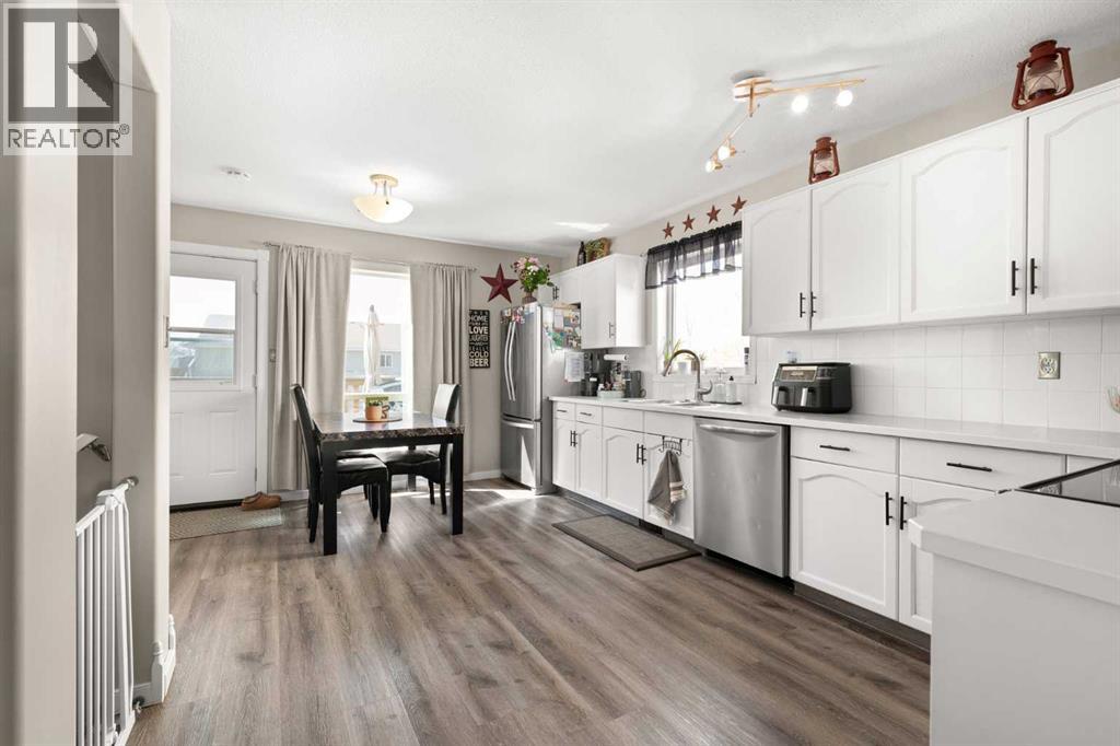 241 Upland Boulevard W, Brooks, Alberta  T1R 0R1 - Photo 10 - A2308976
